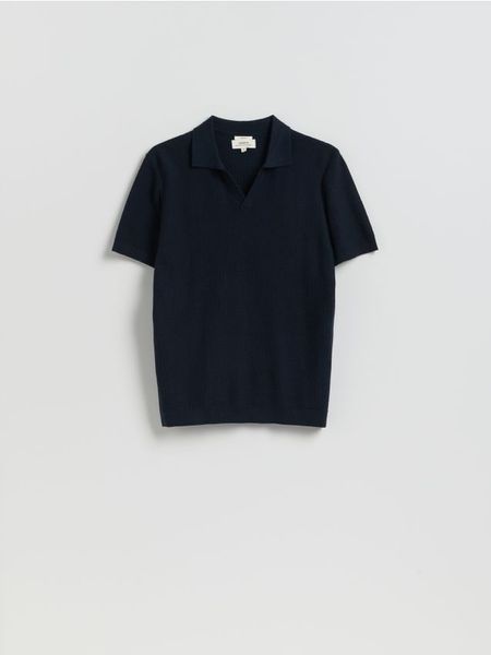 Koszulka polo z lnem - granatowy. Niebieskie koszulki polo męskie Reserved, l, bez wzorów, z dzianiny, bez ramiączek. Za 159.99 zł.