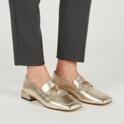 Półbuty damskie S.Barski, cholewka skóra naturalna metalizowana niski fason zaokrąglony nosek ozdobny metalowy element na podbiciu stabilny obcas blo. Żółte półbuty damskie S.BARSKI, bez wzorów, ze skóry, bez obcasa, na obcasie. Za 389.00 zł.