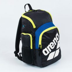 Plecak pływacki Arena Spiky III 35 l. Brązowe plecaki damskie Arena, bez wzorów, z materiału. Za 239.99 zł.