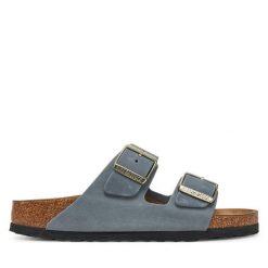 Klapki Birkenstock. Szare klapki damskie Birkenstock, bez wzorów, bez obcasa. Za 539.99 zł.