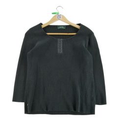 Kobieta czarny sweter. Czarne swetry klasyczne damskie Ralph Lauren, m, z jeansu, bez kołnierzyka. Za 51.08 zł.