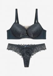 Ciemnozielony Komplet Biustonosz Push Up i Majtki Ozdobione Romantyczną Koronką Zeril. Zielone biustonosze Renee, bez wzorów, z koronki. Za 39.99 zł.