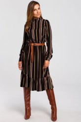 Sukienka boho w paski z falbaną na dole i paskiem brązowa wiskoza. Brązowe sukienki damskie Sukienki.shop, do pracy, s, bez wzorów, z wiskozy, biznesowe, bez kołnierzyka, bez ramiączek. Za 249.00 zł.