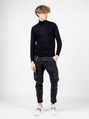 Xagon Man Sweter "Turtleneck" | A22081 & ELV18 | Mężczyzna | Granatowy. Niebieskie swetry męskie Xagon, m, bez wzorów, z dzianiny, bez kołnierzyka. W wyprzedaży za 229.00 zł.