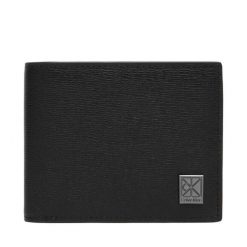 Portfel Calvin Klein. Czarne portfele męskie CALVIN KLEIN, bez wzorów. Za 329.99 zł.