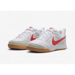 Buty Sportowe Młodzieżowe Nike Gato Gs. Biała buty sportowe na co dzień damskie Nike, bez zapięcia. Za 171.60 zł.