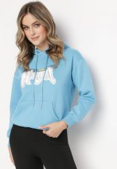 Jasnoniebieska Bluza Ocieplona z Kapturem i Nadrukiem Wesa. Niebieskie bluzy z kapturem damskie Born2be, l, z jeansu. Za 84.99 zł.