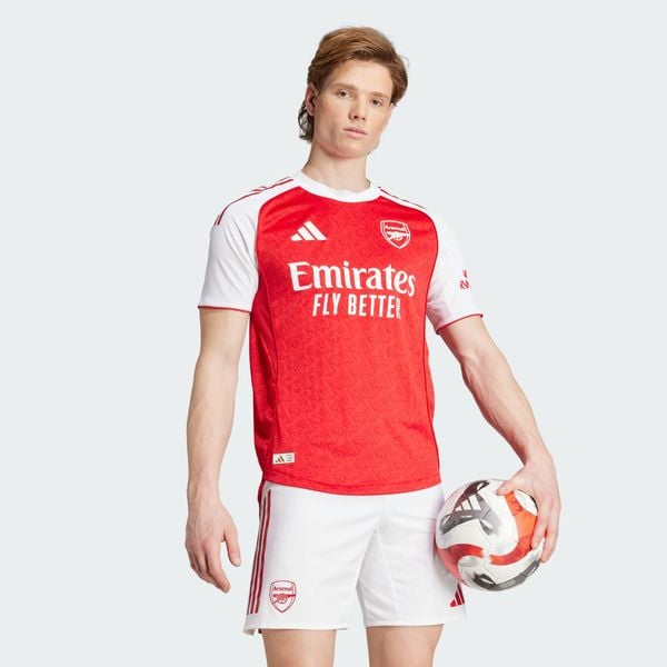 Koszulka Arsenal 25/26 Home Authentic. Białe t-shirty sportowe męskie Adidas, m, bez ramiączek, do piłki nożnej. Za 649.00 zł.