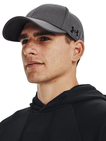 Under Armour Czapka "Team Blitzing" w kolorze szarym rozmiar: L/XL. Szare czapki męskie Under Armour, bez wzorów, sportowe. Za 87.61 zł.