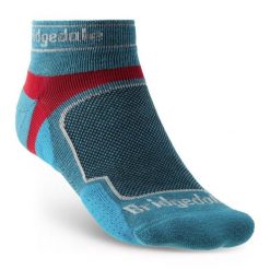 BRIDGEDALE Skarpety męskie ULTRALIGHT T2 COOLMAX SPORT LOW blue-L. Niebieskie skarpetki męskie Bridgedale, bez wzorów. Za 58.70 zł.