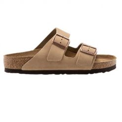 Klapki dla dorosłych Birkenstock Arizona 352201 Tabacco. Brązowe klapki damskie Birkenstock, bez wzorów, bez obcasa. Za 409.00 zł.