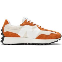 Buty do chodzenia męskie New Balance U327LF. Brązowe buty sportowe na co dzień męskie New Balance, z materiału, bez zapięcia, trekkingowe. Za 698.00 zł.