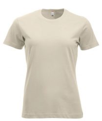 Clique New Classic-T Women T-shirt z bawełny, krój contemporary – light khaki. Zielone t-shirty damskie CLIQUE, s, bez wzorów, z bawełny, bez kołnierzyka. Za 104.58 zł.