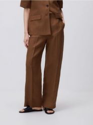 Spodnie z lnem - brązowy. Brązowe spodnie materiałowe damskie Reserved, bez wzorów, z wiskozy. Za 129.99 zł.