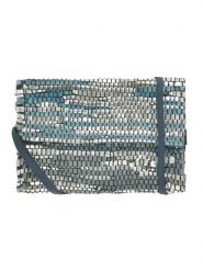 BLE Torebka w kolorze srebrno-niebieskim - 30 x 20 x 6 cm rozmiar: onesize. Niebieskie torebki klasyczne damskie BLE, bez wzorów, z materiału, bez dodatków. Za 94.95 zł.