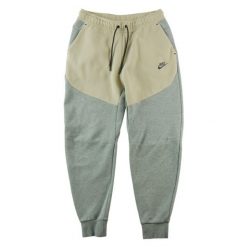 Second life - Nike spodnie dresowe męskie Tech - Jak nowy. Szare spodnie sportowe męskie Nike, z dresówki. Za 149.06 zł.