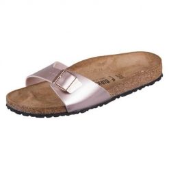 Klapki damskie Birkenstock Madrid. Żółte klapki damskie Birkenstock, bez wzorów, z materiału, bez obcasa. Za 468.00 zł.