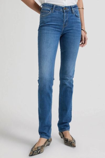 DAMSKIE SPODNIE LEE MARION SWEET ESCAPADE 112376704. Spodnie materiałowe damskie Lee, bez wzorów, z jeansu. Za 219.99 zł.