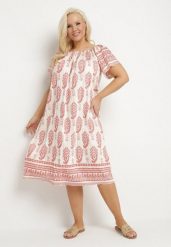 Różowa Wiskozowa Sukienka ze Wzorem Boho Ellivra. Czerwone sukienki damskie Born2be, na co dzień, xl, z aplikacjami, z jeansu, boho, bez kołnierzyka, bez ramiączek, midi. Za 69.99 zł.