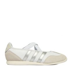 Baleriny adidas. Czarne baleriny damskie Adidas, bez wzorów, bez obcasa. Za 279.99 zł.