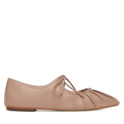 Półbuty GINO ROSSI. Brązowe półbuty damskie Gino Rossi, bez wzorów, bez obcasa, na płaskiej podeszwie. Za 299.99 zł.