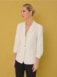 Marynarka z domieszką lnu - kremowy. Białe marynarki i żakiety damskie Sinsay, l, bez wzorów. Za 69.99 zł.