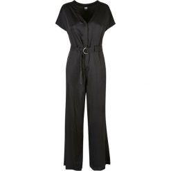 Kombinezon z paskiem dla kobiet Urban Classics Satin. Czarne kombinezony damskie Urban Classics, m, bez wzorów, z elastanu, eleganckie, bez kołnierzyka, bez ramiączek, krótkie. Za 270.05 zł.