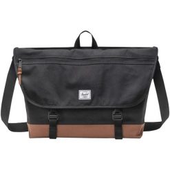 Cove Recycled 22.5L Torba Kurierska. Czarne torebki klasyczne damskie Herschel, bez wzorów, bez dodatków. Za 531.99 zł.