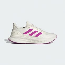 Buty do biegania Ultrarun 5 W. Białe obuwie do biegania damskie Adidas. Za 292.50 zł.