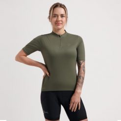 Koszulka rowerowa damska Rogelli Core. Zielone topy sportowe damskie Rogelli, m, bez wzorów, z materiału, bez ramiączek. Za 146.00 zł.