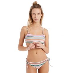 Damski top do kostiumu kąpielowego Protest Mixscylla. Czerwone bikini damskie Protest, bez wzorów. Za 159.50 zł.