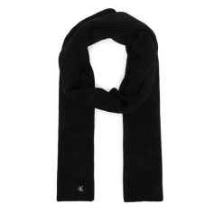 Szalik Calvin Klein. Czarne szaliki i kominy damskie CALVIN KLEIN, bez wzorów. Za 329.99 zł.