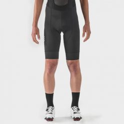 Męskie spodenki rowerowe z szelkami Kolarstwo Siroko BX Resistance. Czarne szorty męskie SIROKO, bez wzorów, z nylonu, sportowe. Za 593.00 zł.