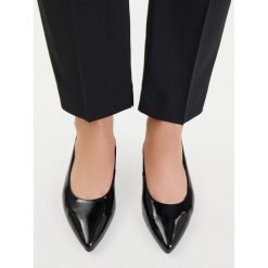 Baleriny Lasocki. Czarne baleriny damskie Lasocki, bez wzorów, bez obcasa. Za 169.99 zł.