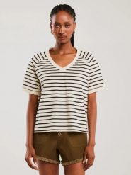 Koszulka damska z dekoltem v-neck w paski beżowo-czarna Lera 103. Białe t-shirty damskie Big Star, l, bez wzorów, z dzianiny, bez kołnierzyka. W wyprzedaży za 59.99 zł.