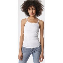 Biały Top Bawełniany Aqealy. Białe topy damskie Born2be, xl, bez wzorów, z bawełny, bez kołnierzyka. Za 19.99 zł.