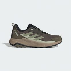 Buty Terrex Anylander Rain.Rdy Hiking. Zielone buty trekkingowe męskie Adidas, z materiału, bez zapięcia, trekkingowe, adidas terrex. Za 410.90 zł.