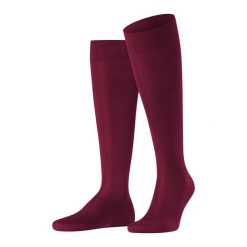 Skarpety męskie Falke Tiago 15792. Czerwone skarpetki męskie Falke, bez wzorów, z bawełny. Za 149.00 zł.