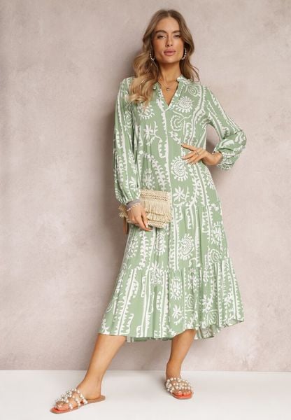 Jasnozielona Rozkloszowana Sukienka Midi z Falbanką na Dole i Trójkątnym Dekoltem Kiria. Zielone sukienki damskie Renee, na imprezę, m, z aplikacjami, boho, bez kołnierzyka, bez ramiączek, midi, rozkloszowane. Za 119.99 zł.