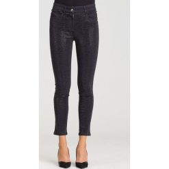 CZARNE JEANSY PATRIZIA PEPE ZDOBIONE. Czarne jeansy damskie Patrizia Pepe. Za 494.50 zł.