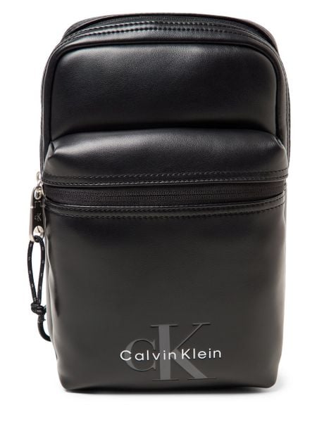 Calvin Klein torba na ramię Mężczyźni czarny, ONE SIZE. Czarne torby męskie na ramię CALVIN KLEIN, bez wzorów, ze skóry, na ramię, małe. Za 329.95 zł.