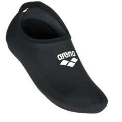 Skarpetki do pływania Arena Grip. Czarne skarpetki damskie Arena, bez wzorów, z neoprenu. Za 57.11 zł.