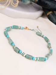 Charlize Pozłacany naszyjnik z kamieniami szlachetnymi - dł. 45 cm rozmiar: onesize. Niebieskie naszyjniki damskie Charlize, pozłacane. Za 78.47 zł.