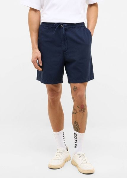 Męskie Szorty Materiałowe Mustang Style Linen Jogger Shorts Navy Blazer 1016459 5324, W34. Niebieskie szorty męskie Mustang, z bawełny, bez kołnierzyka. Za 169.99 zł.