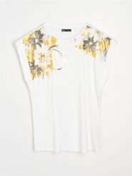 Koszulka z domieszką wiskozy - biały. Białe t-shirty damskie Sinsay, l, bez wzorów, z wiskozy, bez kołnierzyka. Za 25.99 zł.