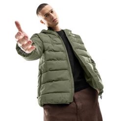 Kurtka puchowa lifestyle wodoodporna męska Sval. Zielone kurtki męskie SIROKO, m, bez wzorów, z puchu, bez kaptura. W wyprzedaży za 212.00 zł.