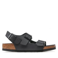 Sandały Birkenstock. Czarne sandały damskie Birkenstock, bez wzorów, bez obcasa, na płaskiej podeszwie. Za 319.99 zł.