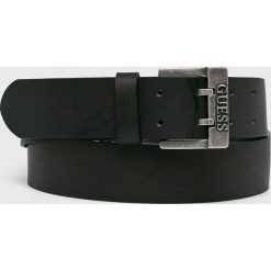 Guess Jeans - Pasek skórzany. Czarne paski męskie Guess Jeans, z aplikacjami, z jeansu. W wyprzedaży za 119.90 zł.