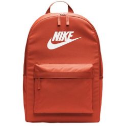 Plecak sportowo-turystyczny dla dorosłych Heritage 2.0 Backpack pojemność 20 L. Brązowe plecaki damskie Nike, bez wzorów, z materiału, sportowe. Za 99.99 zł.