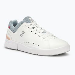 Buty damskie On The Roger Advantage. Białe obuwie trekkingowe damskie On. Za 489.99 zł.